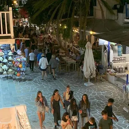 Omma, Main Street Maison