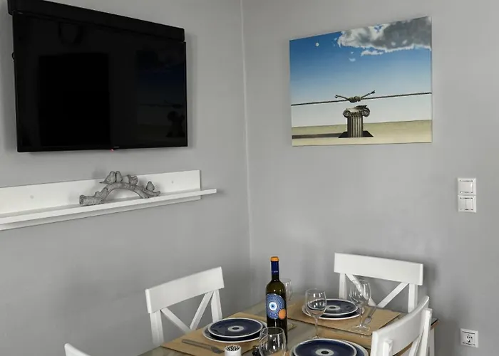 Omma, Main Street Maison * Antíparos