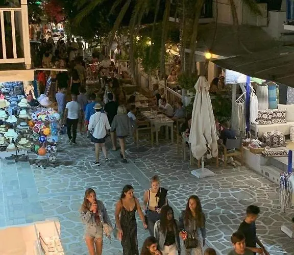 Omma, Main Street Maison