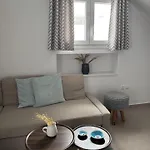 Apartment Omma, Main Street Maison *