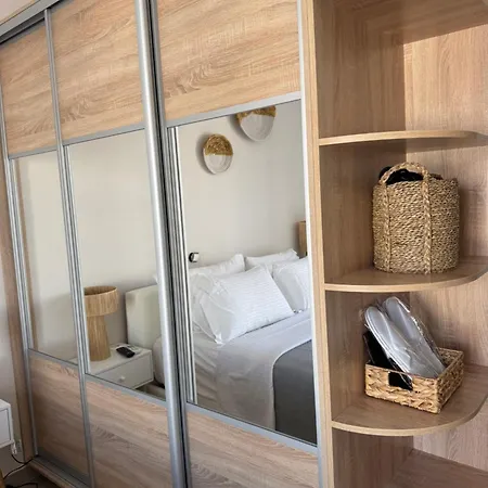 アパート Omma, Main Street Maison